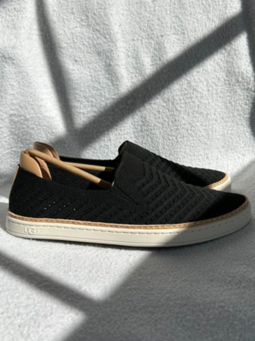 UGG Sammy Chevron Black Knit Slip-On Sneakers 8 NIB - Picture 3 of 8